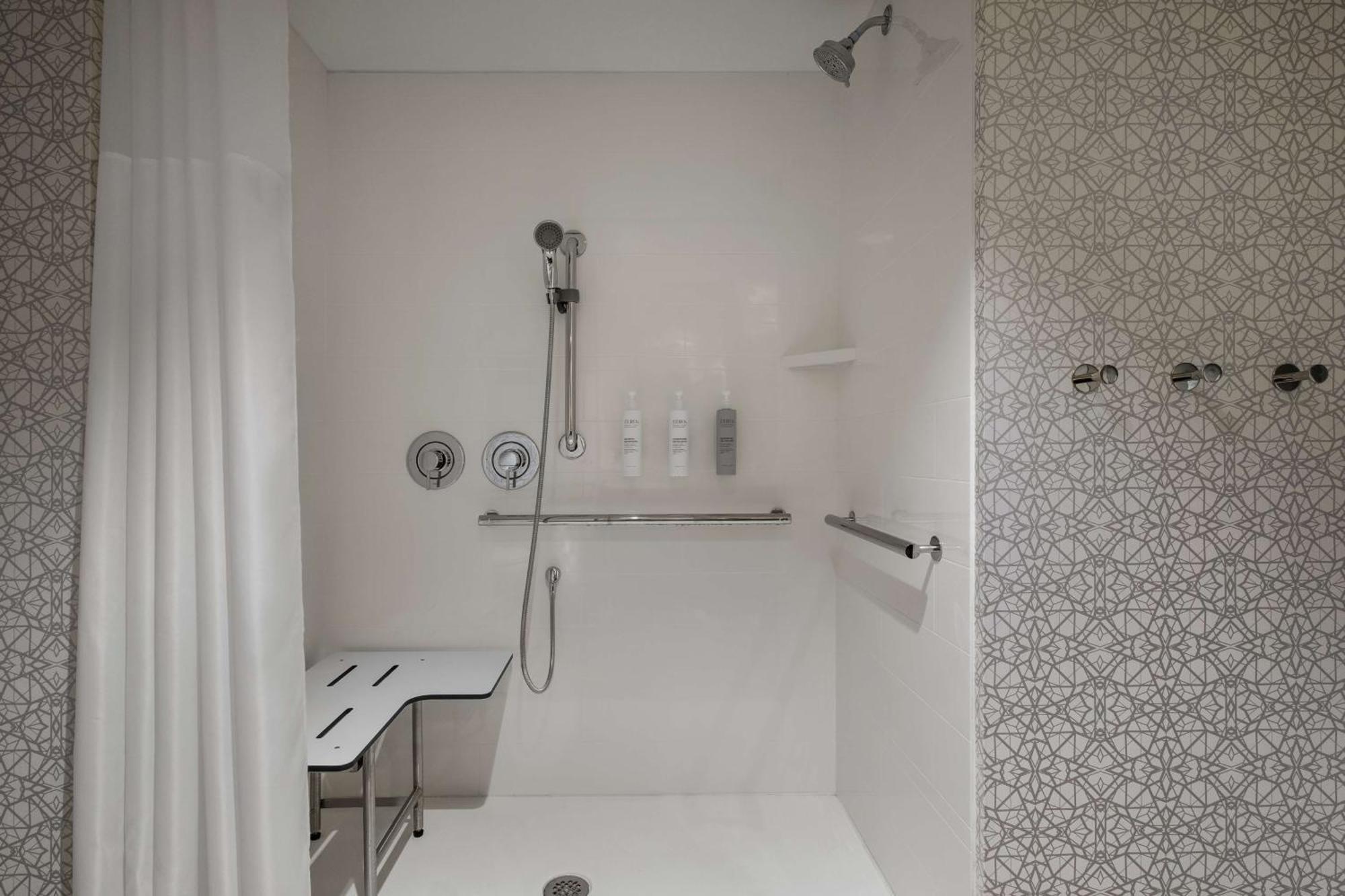 Hampton By Hilton East Austin - Near Ut And Capitol Hotel Buitenkant foto